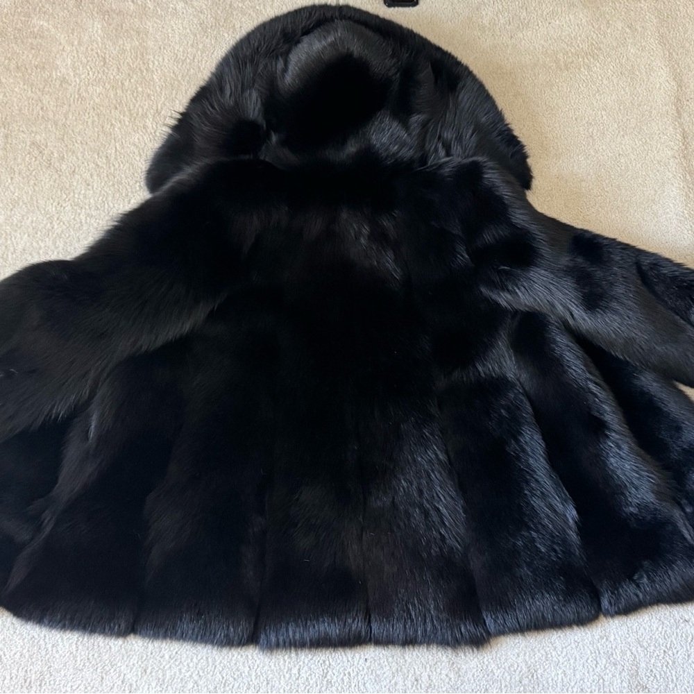 Saga Royal Fox Fur Coat XXL - Picture 8 of 9